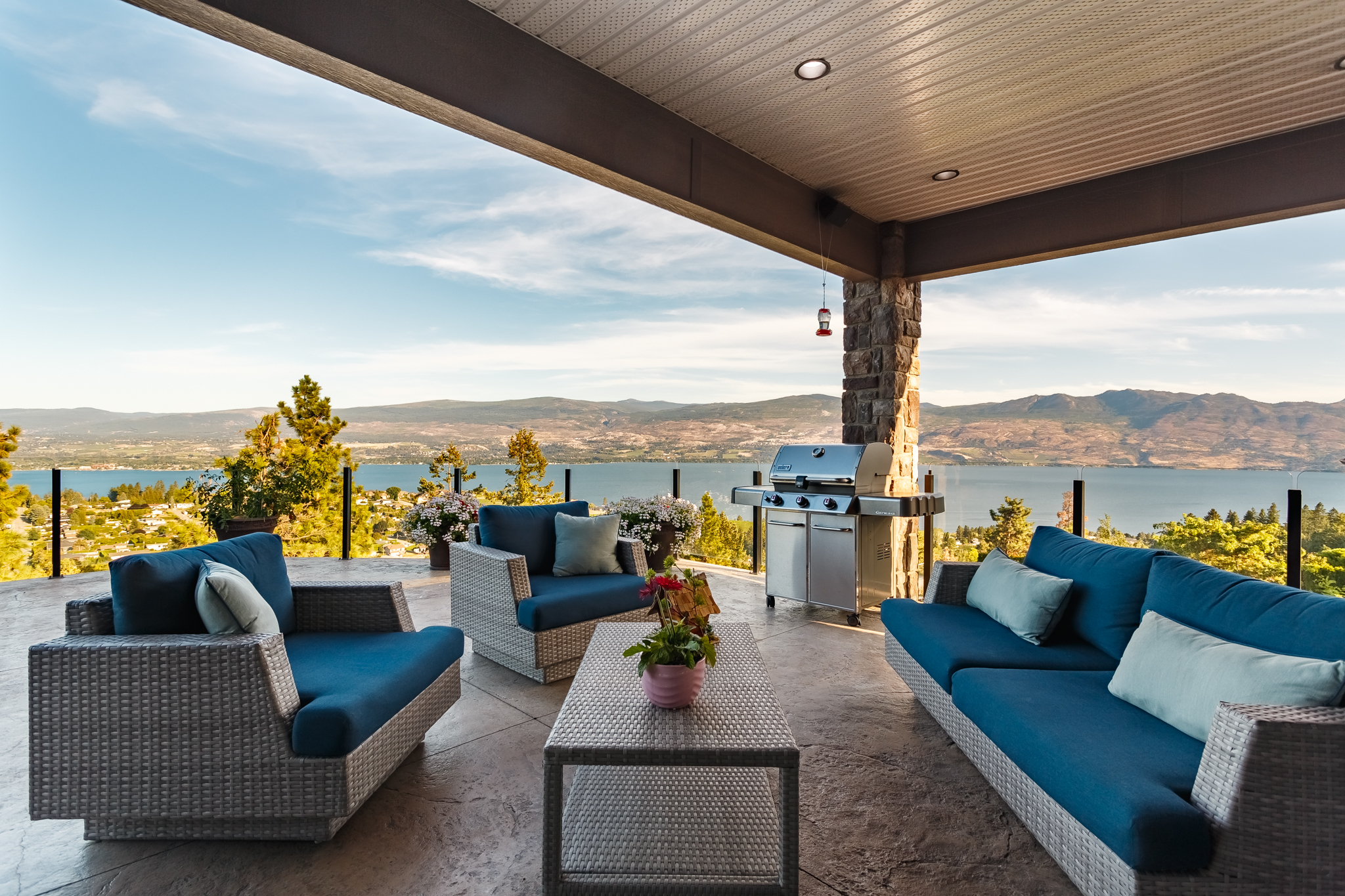 2943 Lakeview Cove Road, West Kelowna Property Listing